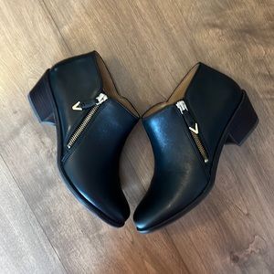 Vionuc Joy Jolene Black Ankle Boots